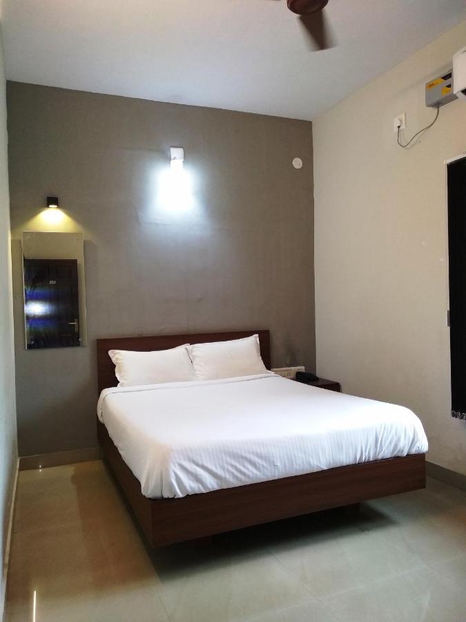 Aspire Maradu 호텔 Kochi 외부 사진